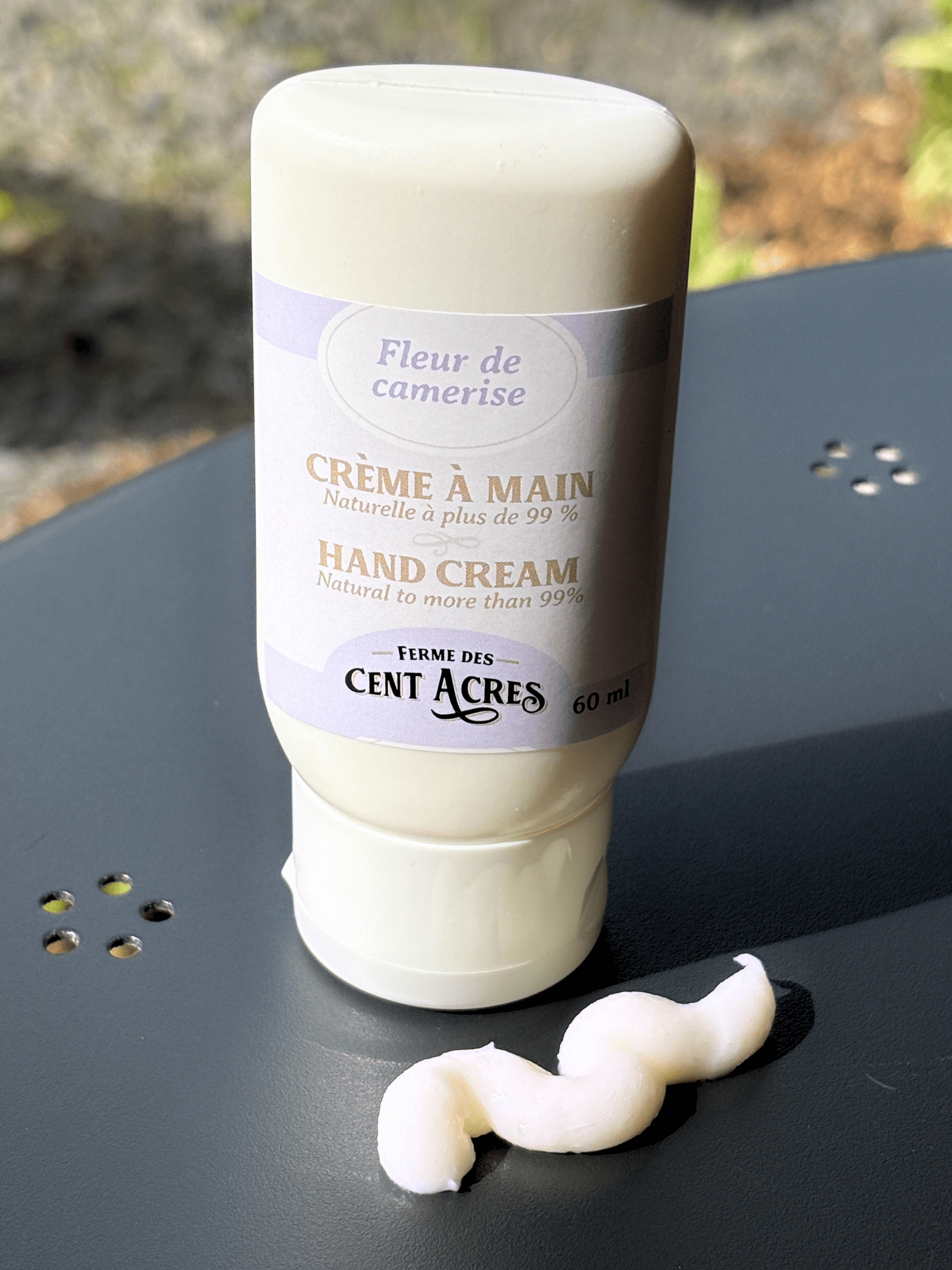 Crème à mains fleur de camerise - La ferme des cent acres - Produit du Québec